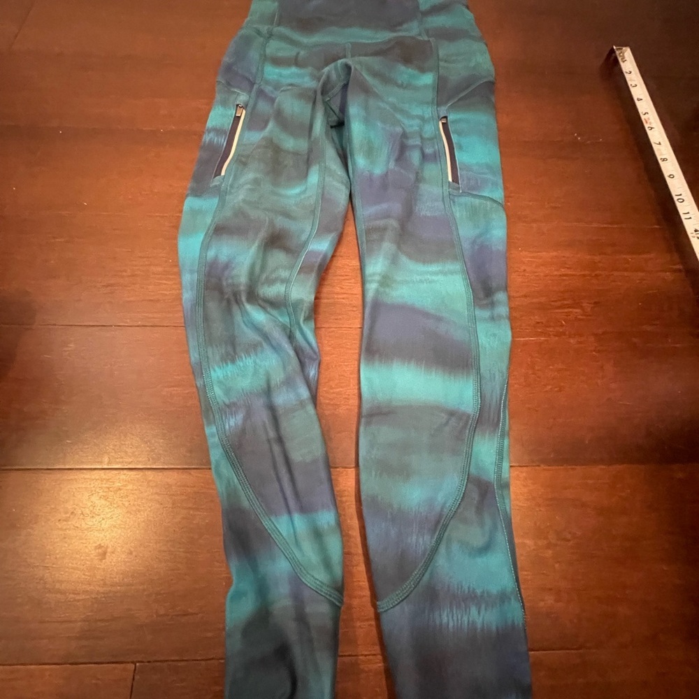guc Athleta rwinier printed tight brilliance cool Teal Leggings - Size XS - Picture 7 of 12